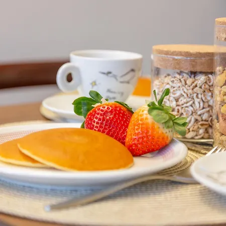 Апарт-отель Charming & Bright Near Milan's Fashion District
