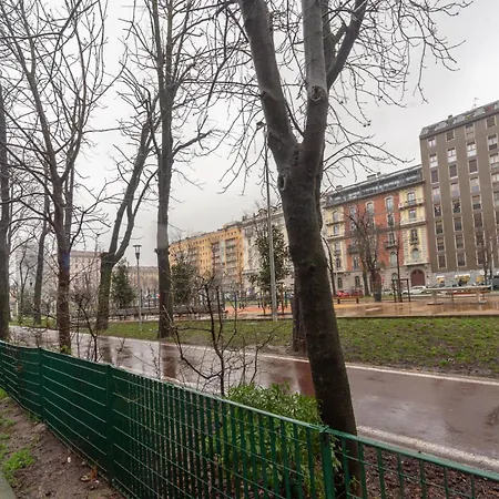 Apartmanhotel Charming & Bright Near Milan's Fashion District