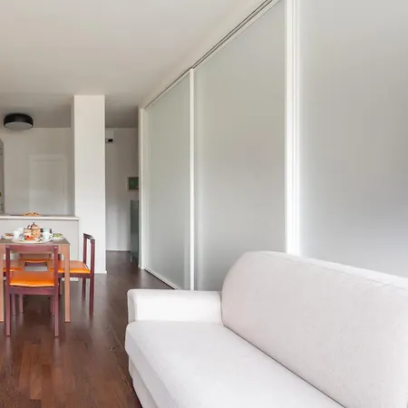 Aparthotel Charming & Bright Near Milan's Fashion District *