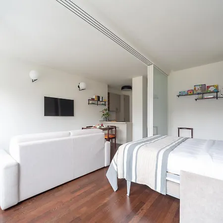 Aparthotel Charming & Bright Near Milan's Fashion District
