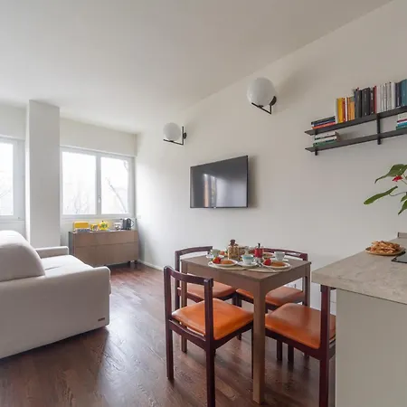 Aparthotel Charming & Bright Near Milan's Fashion District *